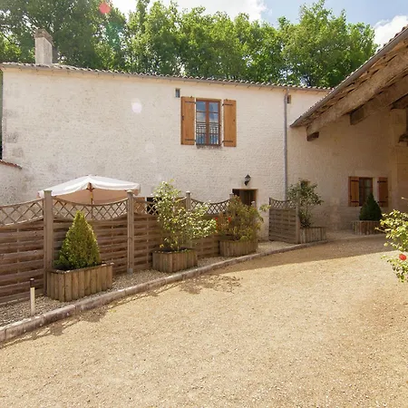 Holiday home Luxury With Terrace Sauna Tennis Pool Saint-Preuil