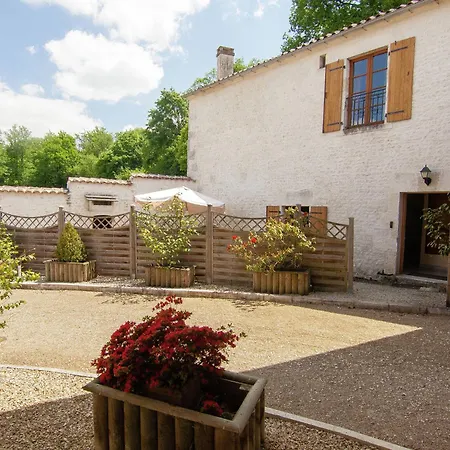 Luxury With Terrace Sauna Tennis Pool * Saint-Preuil
